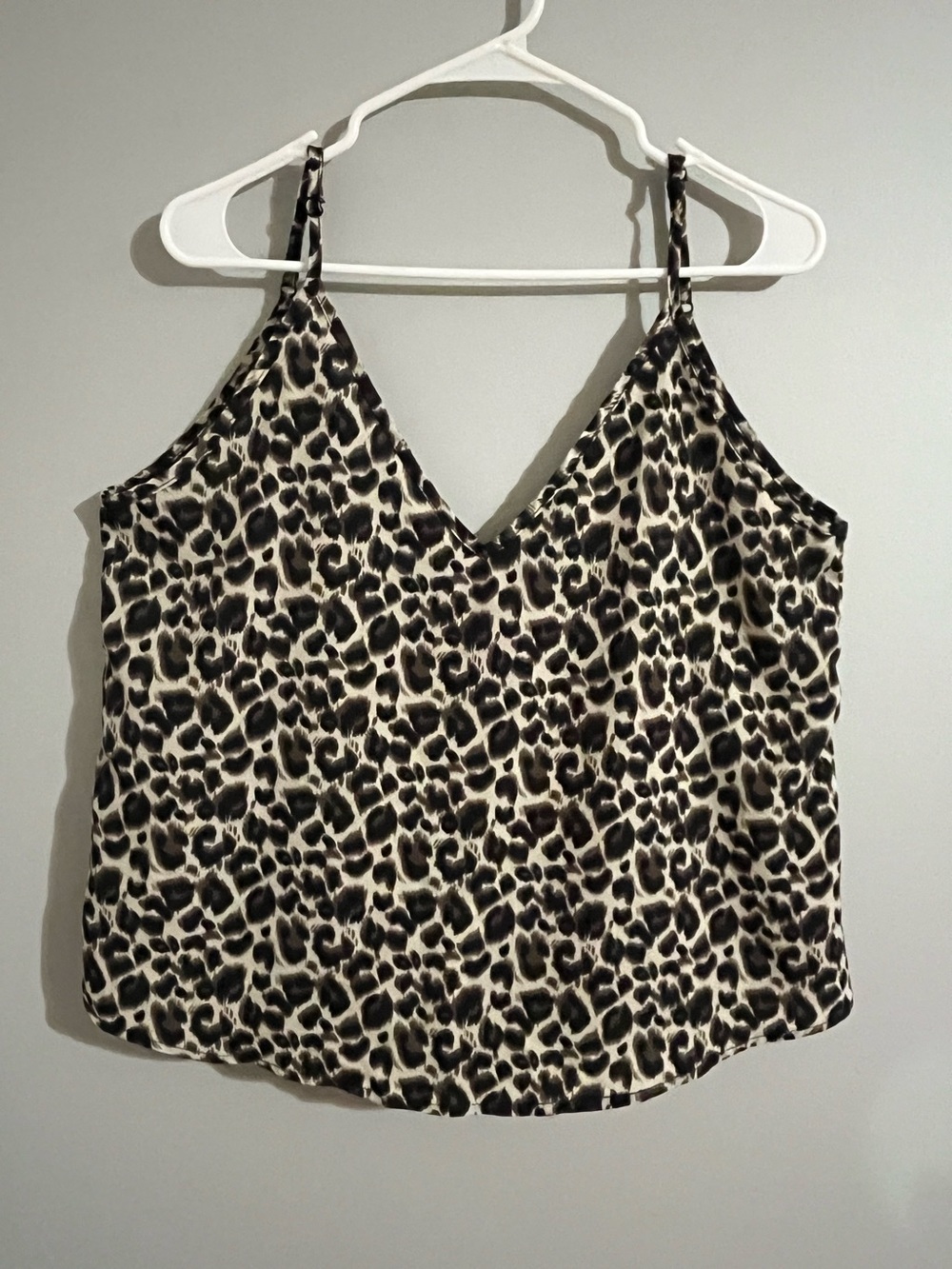 Leopard Print V-Neck Cami Tank Top - Black & Cream - Picture 7 of 7